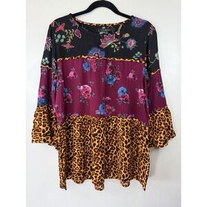 Calessa Animal Print/Floral Tunic W Bell Cuffs Size S